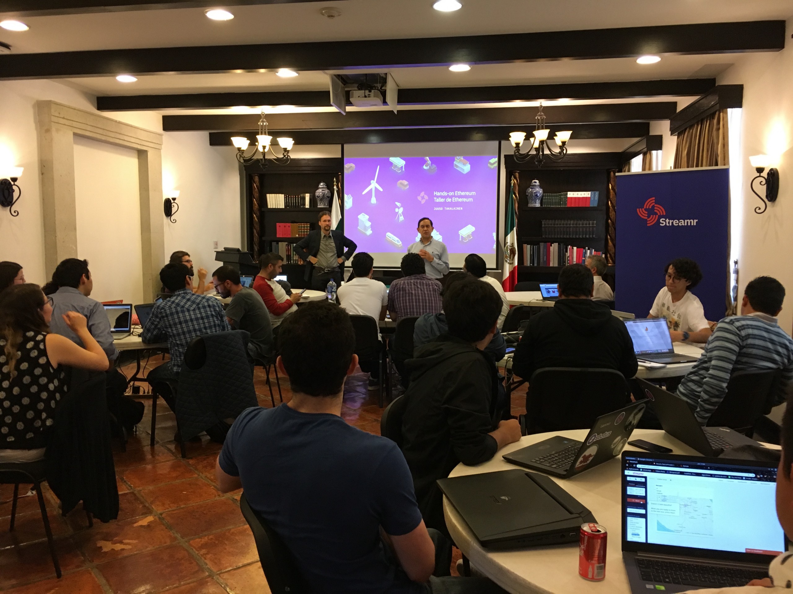 Streamr’s hardcore Hackathon in Mexico: use cases to fend off bus robbers and feed meat eating…